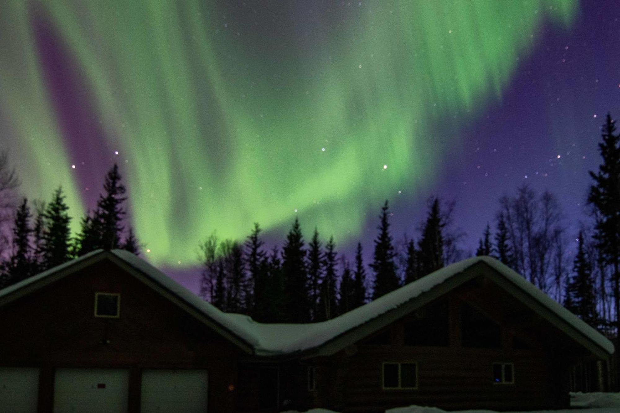 Riverside Log Cabin On-Site Aurora Viewing! North Pole Kültér fotó
